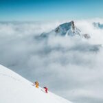 Ines Benazzouz Instagram - Mont-Blanc 4808m 🔹✅ Cervin 4478m 🔹✅ Road to Everest…🌀 Merci pour votre soutien, vos beaux messages qui me font chaud au cœur. L’objectif est en face de nous, la route est longue, pleine de ronces et de bosses. Mais maintenant il suffit d'avancer tout droit sans s’arrêter ⛏️🏔️🦾 📸/🧗‍♂️ @mathis_dumas 📸/📽️ @antoine.mesnage Mont Blanc, France
