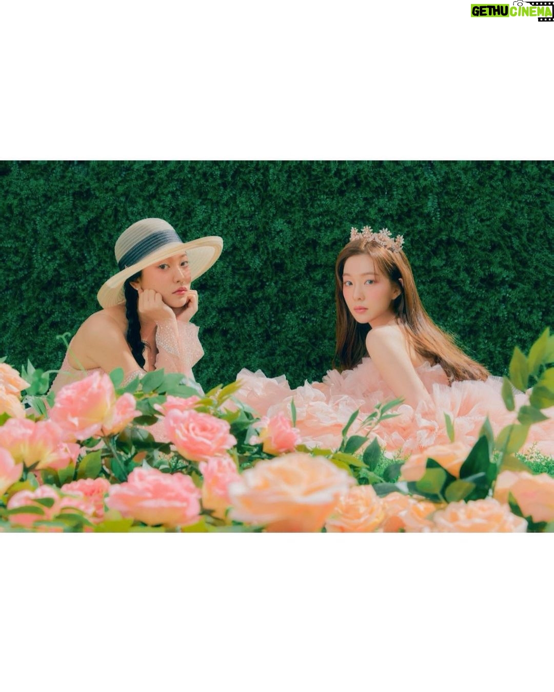 Irene Instagram - 𝐑𝐞𝐝 𝐕𝐞𝐥𝐯𝐞𝐭 '𝐓𝐡𝐞 𝐑𝐞𝐕𝐞 𝐅𝐞𝐬𝐭𝐢𝐯𝐚𝐥 2022 - 𝐅𝐞𝐞𝐥 𝐌𝐲 𝐑𝐡𝐲𝐭𝐡𝐦'