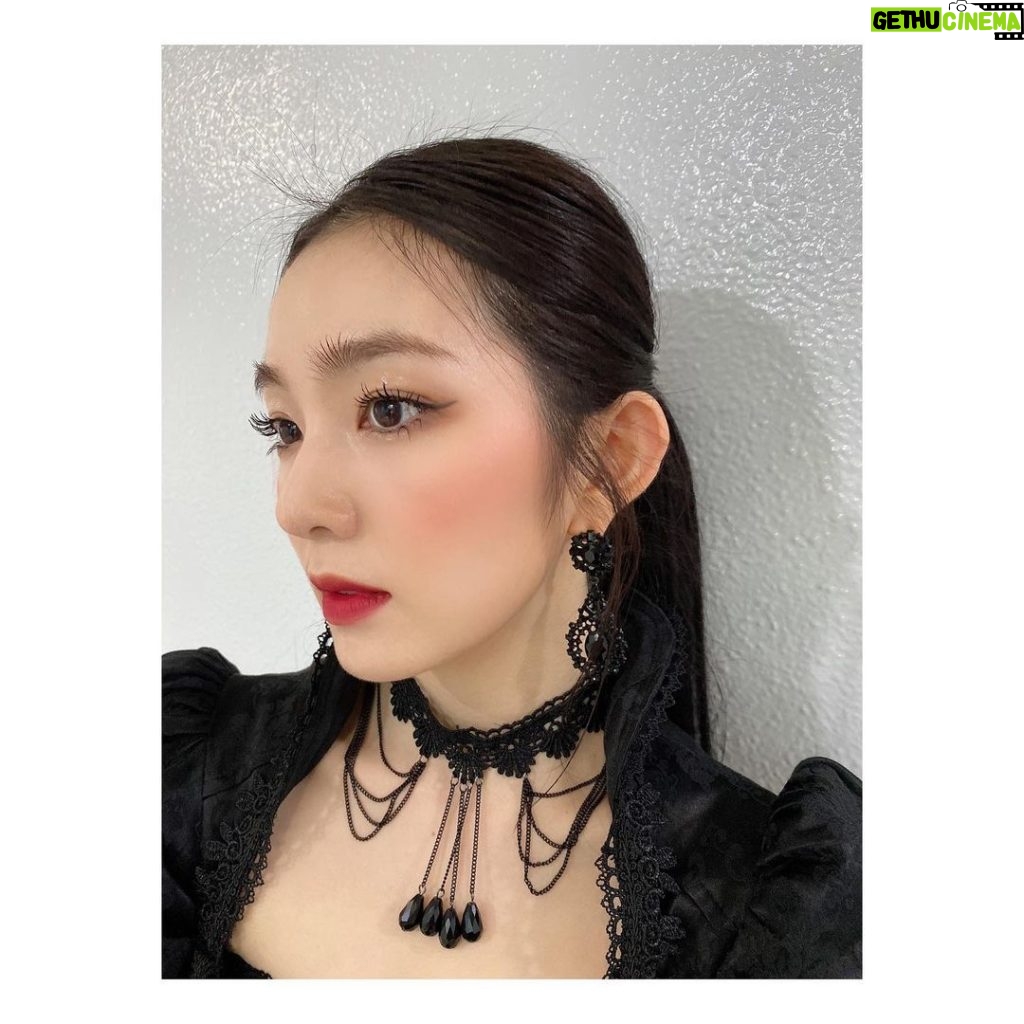 Irene Instagram - 😈😈😈