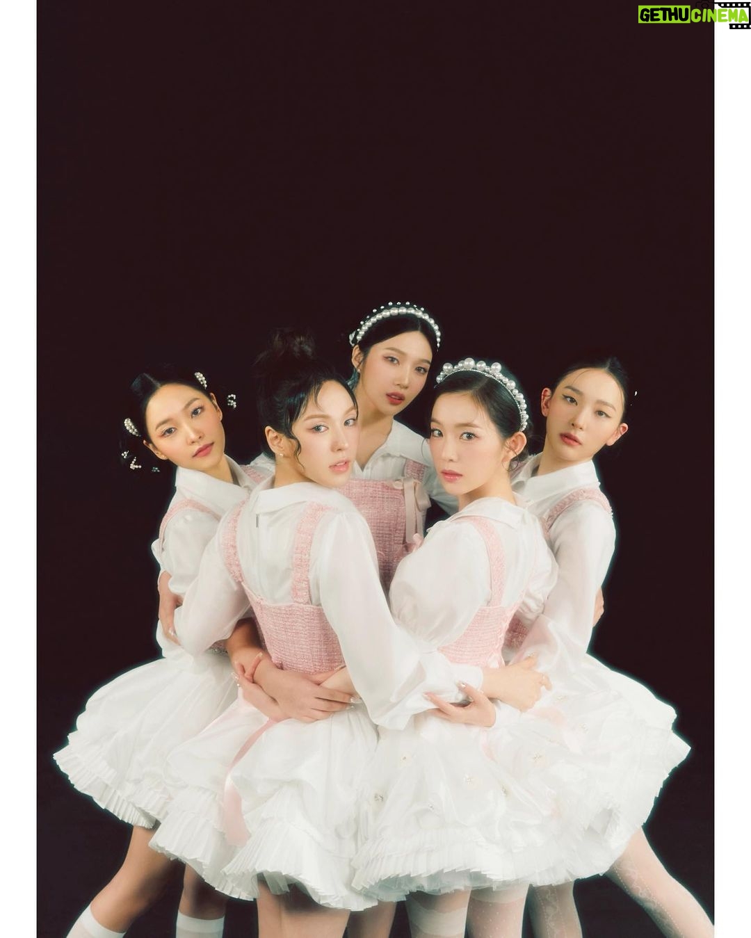 Irene Instagram - Red Velvet 'The ReVe Festival 2022 - Feel My Rhythm'