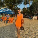 Irene Kim Instagram - good times & tan lines🍊🌞🌺