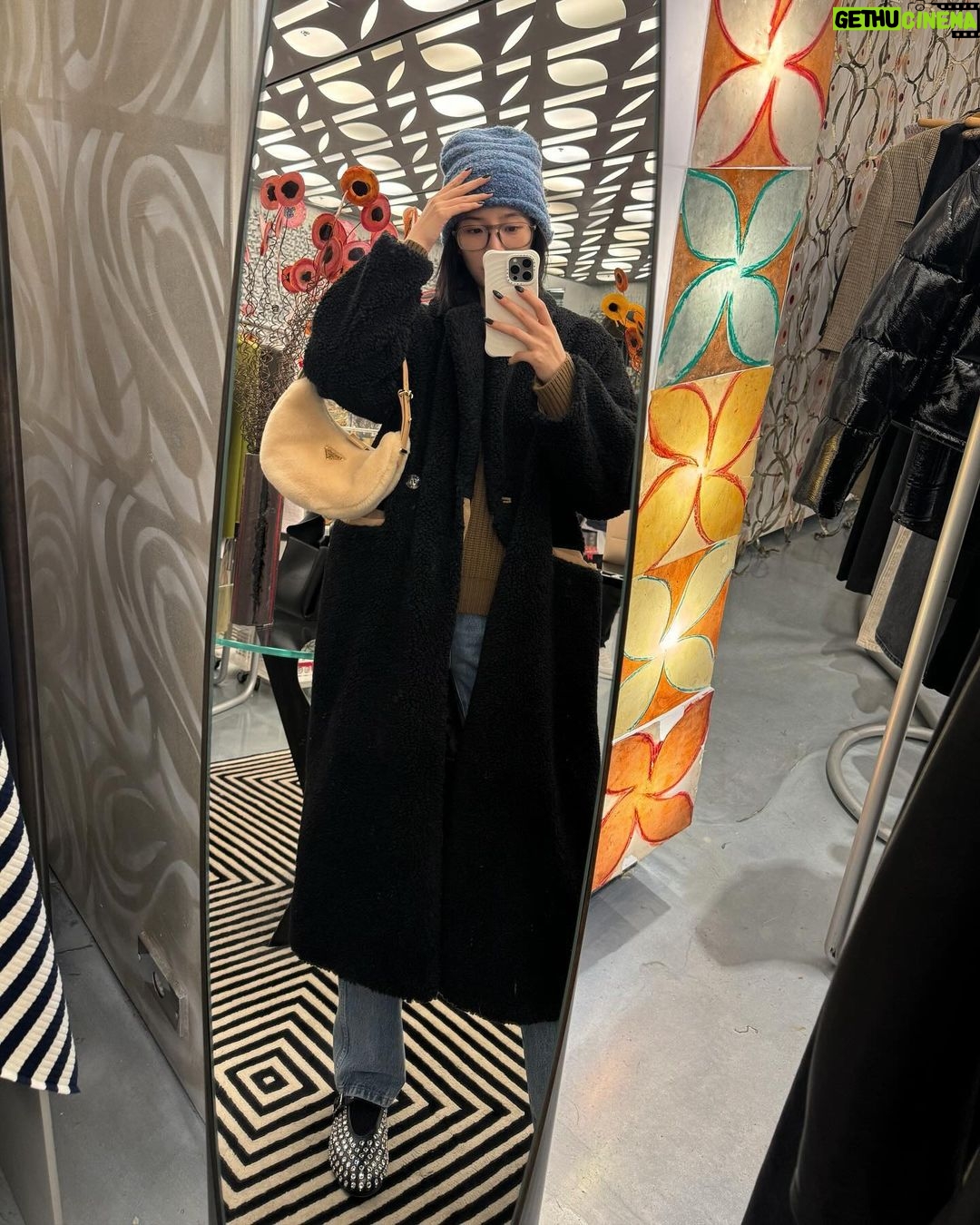 Irene Kim Instagram - Holiday feelsππ₯Ίππ
πΌππ¦π§πΌββοΈππ