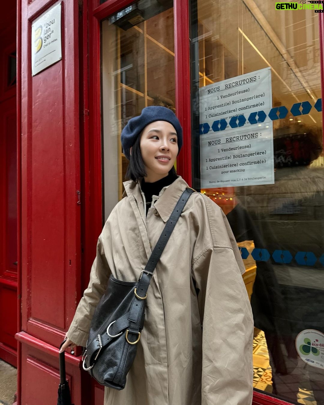 Irene Kim Instagram - 코지코지 보르도 🍷🎄🌦️🤍 Bordeaux, France