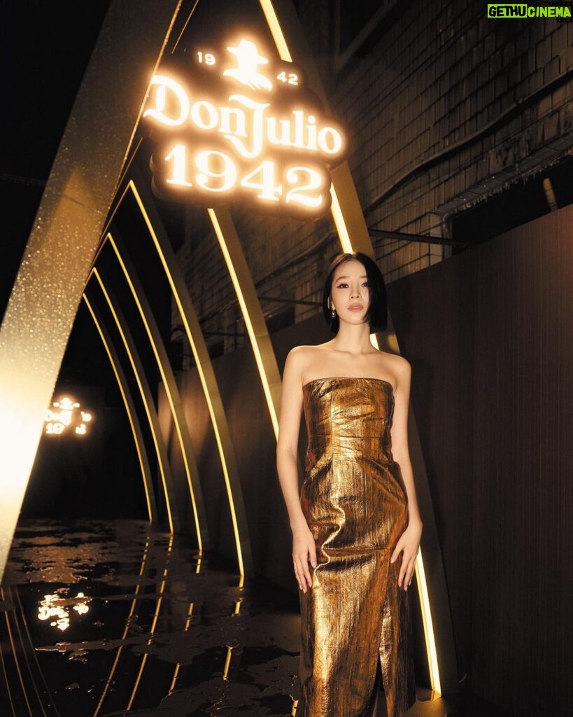 Irene Kim Instagram - Where there is luxe, there is Don Julio 1942 🥂 #광고 #돈홀리오1942 #DonJulio1942 #Donjuliocelebrations *Please Drink Responsibly* LBD
