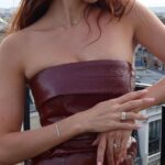 Iris Mittenaere Instagram – CONCOURS BIJOUX 💍
Je suis trop heureuse de vous proposer ce concours de fou avec une marque de joaillerie que j’adore,100% made in France et personnalisable @gemmyo !! 😄
Gros coup de cœur pour la bague Entaille qui fait partie de la nouvelle collection 🫶🏻 

À gagner:
– 2 bons d’achat d’une valeur de 1000€ chacun sur tout le site ( donc 2 gagnants ) 

– Pour Participer 
1. Suivre les comptes @gemmyo & @irismittenaeremf
2. Liker et commenter la publication en taguant un.e ami.e 

Vous pouvez participer autant de fois que vous le voulez. Un commentaire = une participation.

Bonne chance !!🍀 

Date Tirage au sort le 15.10 
N.B. Concours ouvert à l’international 

Publicité Four Seasons Hotel George V Paris