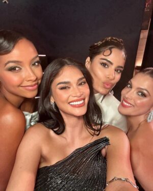 Iris Mittenaere Instagram - Catching up with my louvres, I mean loves 🫶🏼

@irismittenaeremf
@gutierrezary
@floracoquerel

#Lancome #LancomexLouvre
#BeautylsALivingArt @museelouvre