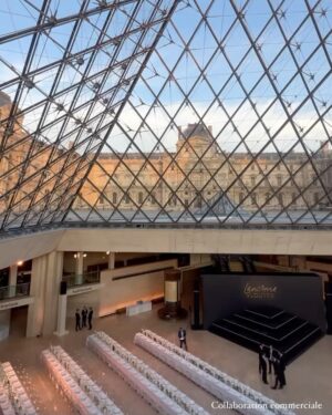 Iris Mittenaere Instagram - Magical night at @museelouvre with @lancomeofficial ✨
For the special  #lancomexlouvre collaboration which celebrates beauty, art and women! 
 #makeup #skincare