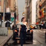 Iris Mittenaere Instagram - Back in my favorite 🍎 New York Fashion Week. Ready for the @toryburch show 🫶🏻 Photos @tiziano.raw le best Manhattan, New York