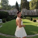 Iris Mittenaere Instagram – In my princess Era 🫶🏻
Vous moquez pas de ma coiffure de dos 😂 Villa d’Este – Lake Como