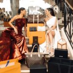 Iris Mittenaere Instagram - BIGGEST GIVEAWAY !! Worldwide 🫶🏻 DONE ✅ the winners received a Dm We've decided among girlfriends to spoil you and offer 6 lucky people the bag of their dreams!! 🎁👜 Participating is super easy!! * Follow @irismittenaeremf * Follow @piawurtzbach * Tag 2 friends in the comments and mention the bag you want. You can enter as many times as you want for each bag! It's unlimited 😄 Draw on 14/07 Good luck! 🍀 BIG CONCOURS !! On a décidé entres copines, de vous gâter et d’offrir à 6 personnes le sac de leurs rêves !! 🎁👜 Pour participer c’est ultra simple !! •Suis @irismittenaeremf •Suis @piawurtzbach •Tague 2 amis en commentaire en mettant le sac que tu veux Tu peux participer autant de fois que possible pour chaque sac ! C’est illimité 😄 Tirage au sort le 14/07 Bonne chance 🍀 Cannes
