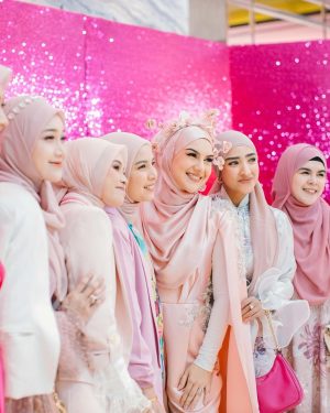 Irish Bella Instagram - My Loves, these are the figures of a Wonder Woman💕

EO & Decorator : @redberryincreate 
Event Planner : @redberryincreate  @erniaredberry @deoriyantoo 
Makeup: @erniaredberry 
Dress : @dhouseofluxury
Suit : @dikhasigitfashion . @dikha_sigit 
Headpiece : @monliesmade
Venue : @shelavie.grandballroom , @la.glasshouse @sheilalesmana
Entertainment & Show Management : @deoriyantoo @deoentertainmentindonesia
Live streaming : @Praya.visual
Lighting: @juns_lighting 
Photography : @sudutputih.mo @fahri_frpotret
Videographer : @aaproductions.id 
Florist & set decoration table : @memulaicerita 
Usher: @beauty_usher
Doorprize Decoration : @seserahan_by_rosearbor
Invitation Website : @kondangankuy.online 
Photobooth : @mono.photobooth
Playground: @emily_toysrental
Painting : @facepainting_jakarta
Digital registration: @bukutamudigital_kurvasoft
Dance Show : @fdcrew 
Guest book audio: @phoneafriend.co 
Hampers : @anaria_souvenir 
Hampers Bag : @jimshoneyoffc 
Hampers Cookies : @jnccookies
Hampers : @lovessemprong_official 
Hampers Scarf : @erlyssa.id

FnB:
Bakso : @Bakso Iyish 
Mochi : @pipikupenuh
Bbq : @unlockedbbq
Chocolate : @chocolatefountain88
Ice cream : @paletaswey
Stall Minuman : @teguk.indonesia
Popcorn : @jollytimeindonesia
Nasi Box : @sarasa.id
Nasi Bento : @ikibento
Stall : @vittoriaweddingservices 
Brownies : @mbun.id 
Cookies : @doublejokitchen