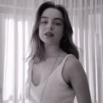 Isabella Moreira Instagram - so so so good 💿🎞️☕️🌻✨☀️🍀 obrigada pelas fotos amor da minha vida, @halanalacerda