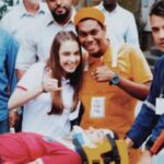 Isabella Moreira Instagram - Ontem, após ~surreais~ 871 capítulos, Poliana Moça chegou ao fim. Dos meus recém 18 anos aos meus 23 contei a história de Raquel D'avila e de sua familia. Tantas milhares de pessoas não estão nessas poucas fotos que eu tenho - majoritariamente roubadas do feed da @lanalopees 😳 - e que tiveram um papel tao importante no meu desenvolvimento como pessoa e atriz. Vou guardar pra sempre tudo que a familia poliana + sbt me proporcionou. Fui muito feliz nesses anos. Mas agora o que eu to HA MESES esperando pra perguntar pra vocês: O QUE ACHARAM DO FINAL???? #PolianaMoça @polianamocaoficial