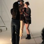 Isabella Moreira Instagram - Um pouco do backstage da campanha Dia do Amor @lojayoucom 🫶 nos chamaram pra falar sobre uma das linguagens do amor. Qual vocês chutam que é a nossa?