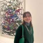 Isabella Moreira Instagram - duas das minhas melhores escolhas de paris: ir a fundaçao louis vuitton + exalar energia caotica com ela, @moreiragiovanna