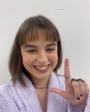 Isabella Moreira Instagram - descobri que alguns tem dúvida em relação ao meu posicionamento. como? eu não sei, mas fica ai meu orgulho de votar 13 nesse domingo com força

#Lula2022