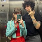 Isabella Moreira Instagram - dump de outubro até agora: 1. primeira festa da firma @starplusbr 2. frôzinha 🥰 3. chegando sem crachá na firma antiga 🥲 4. partindo pro aniversário da @nickhaddad 5. bonita no role 6. do terceirão pra vida meeeo 😗💅 7. pré caminhão da barbie. ela caminhão, eu barbiezinha 💅🥳
