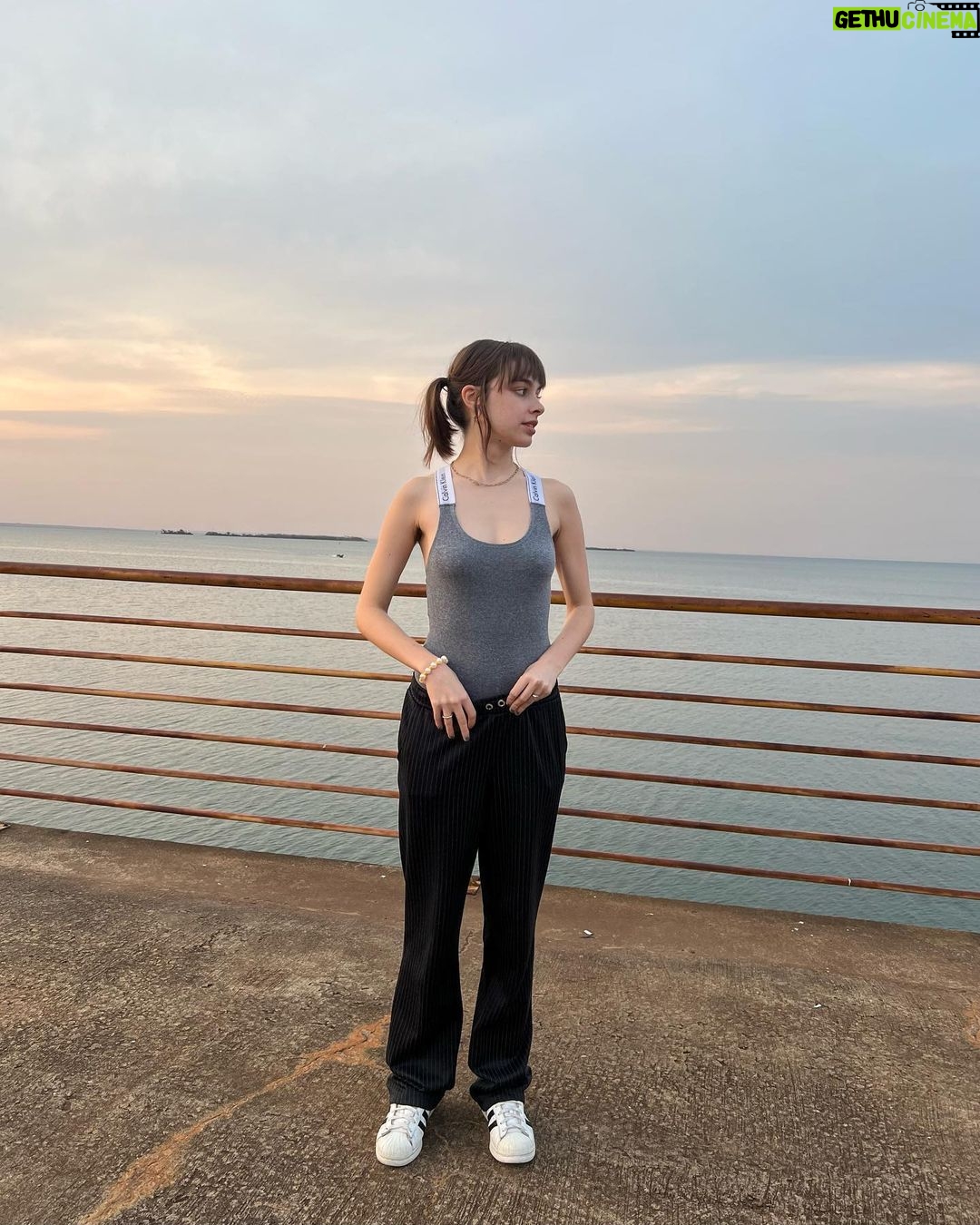 Isabella Moreira Instagram - aiin que delicia o veraaum Presidente Epitácio