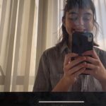 Isabella Moreira Instagram - sim meu rolo da camera é 100% autocentrado setembro só tem eu sendo bonitinha se reclamar é bifobia