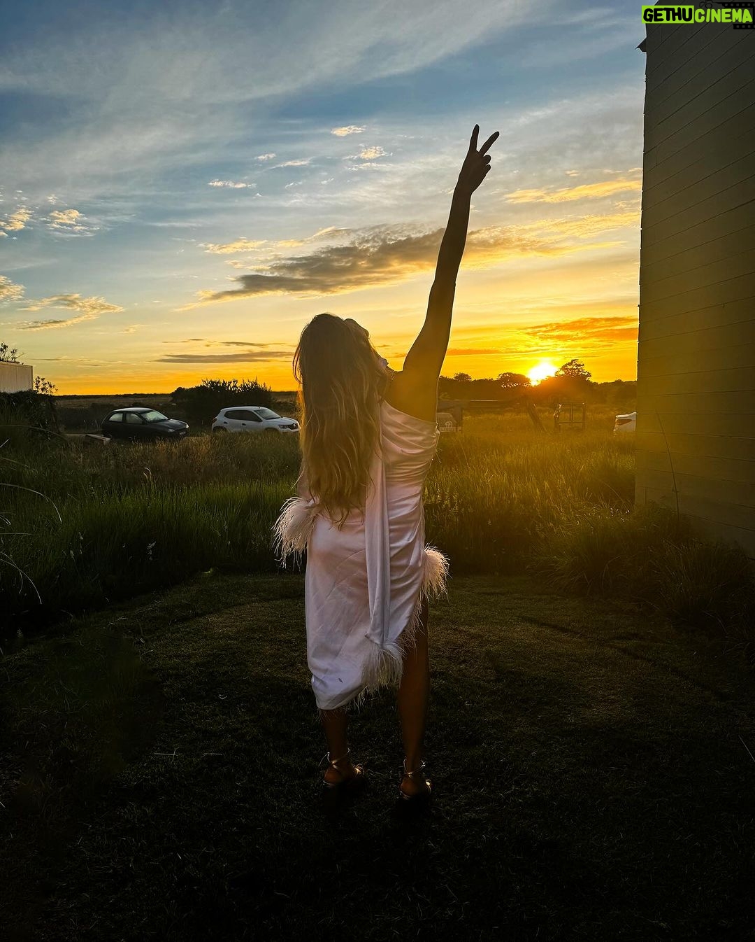 Isabella Santoni Instagram - Bienvenido 2024 ✨ Fasano Las Piedras - Punta Del Este