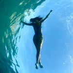 Isabella Santoni Instagram - Tbt fora de época pode né? 🤣🌊 #Noronhe-se 😌✨ Fernando de Noronha