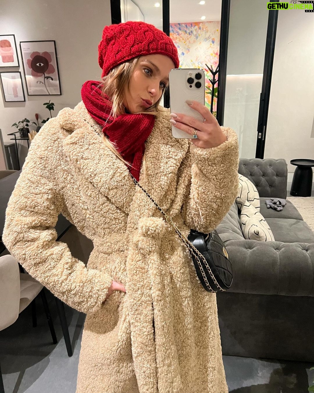 Isabella Santoni Instagram - Dump londrino 🥰❤️ já quero voltar! Londres, Inglaterra