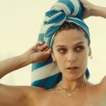 Isabella Santoni Instagram - Prontíssima pra brindar a nova coleção @nia 🥂 Mas claro que seria com as peças novas! 👀 Já já no ar! Fotos @mairakellermann