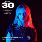 Isabella Scherer Instagram - FORBES UNDER 30 ✨ Não teria jeito mais especial de terminar 2021 🥺 Que ano… Foi tão lindo tudo que aprendi, descobri, superei, ultrapassei, o tanto que me arrisquei… Descobri uma coragem que eu nem sabia que eu tinha. E o principal: comecei a confiar em mim e no que acredito. Ainda não consigo acreditar nesse presente de final de ano! Obrigada @forbesbr ❤️‍🔥🥰❤️ E obrigada a todo mundo que segurou minha barra no confinamento, sem vocês eu não conseguiria aguentar os 3 meses no quarto do hotel e a pressão… @calaza @daniloseveroo @vamedeirosribeiro @crenanfr @laugasparini @elizanitzan @luisfarjallat @tatoamello @guzcarvalho @helenafurtado @ed.prado