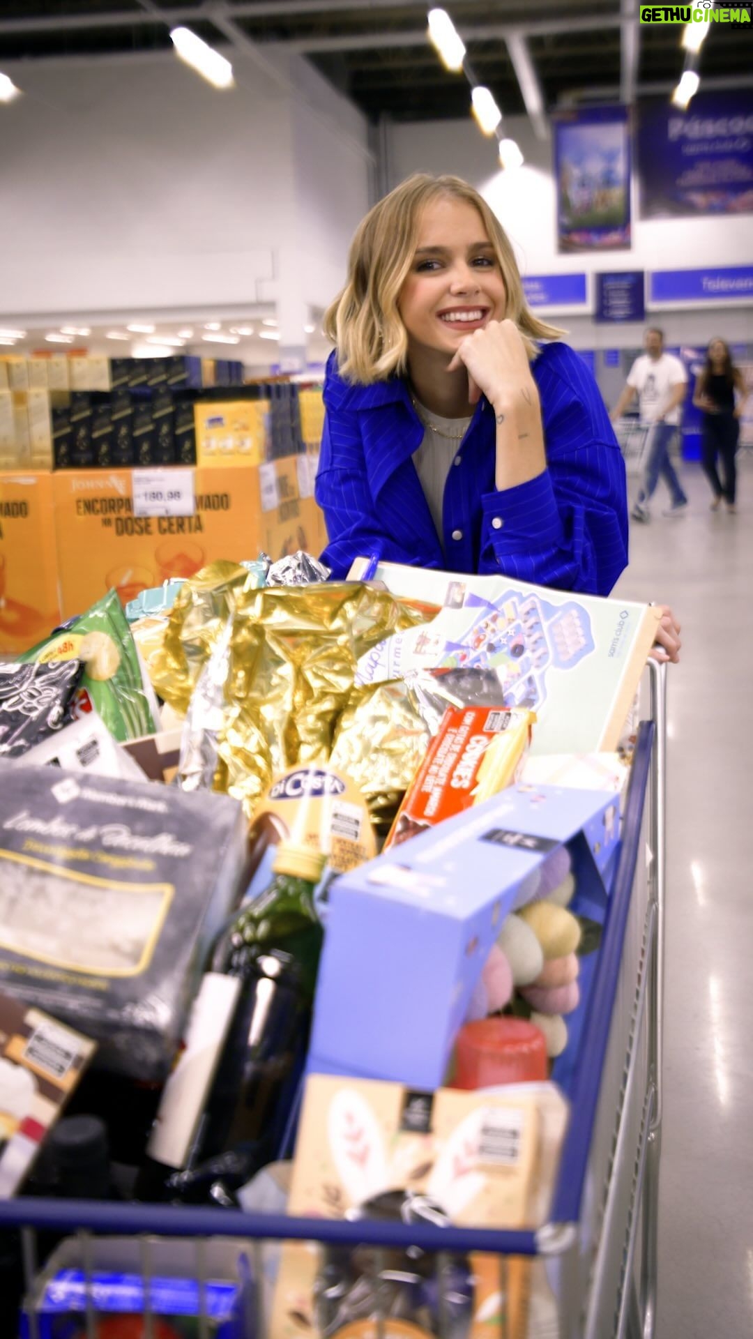 Isabella Scherer Instagram - Na Caça às Novidades de Páscoa do Sam’s você vai encontrar tudo para impressionar no seu almoço. 😋 E olha que a @isascherer veio dar uma forcinha pra você criar um prato delicioso, então aproveite a Páscoa do Sam’s. #SamsClub #PascoaSams #CaçaPascoaSams