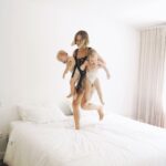 Isabella Scherer Instagram - Mornings with @zissoubr ❤️ Todos nossos colchões, roupas de cama, protetores, travesseiros e nossa cama são Zissou!!! Apenas os melhores 🫶🏻 E eu ainda escolhi o Zissou Blue pra minha casa, que tá sempre fresquinho e tem um conforto 10/10 ❤️ Com o cupom ISASCHERER vocês têm 10% de desconto cumulativo com outras promoções da Zissou *publicidade