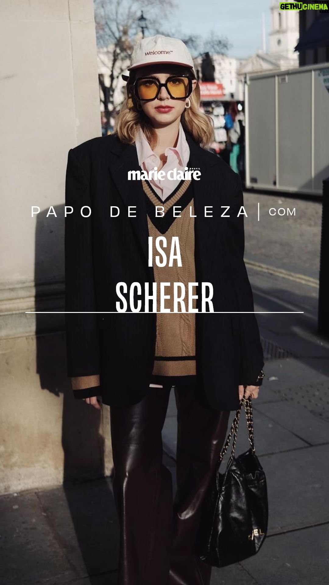 Isabella Scherer Instagram - Isa Scherer tem uma relação aberta e sincera com seu público. Com mais de dois milhões de seguidores aqui no Instagram, ela compartilha em seu perfil sua rotina, dicas de moda e beleza, receitas culinárias e até suas inseguranças. No #PapoDeBelezaMarieClaire não foi diferente, Isa se abriu sobre autocuidado, saúde mental e maternidade. Leia em #MarieClaireBrasil. Reportagem: @bia__cristina Edição de vídeo: @isa_valentini Imagens: Reprodução/Instagram
