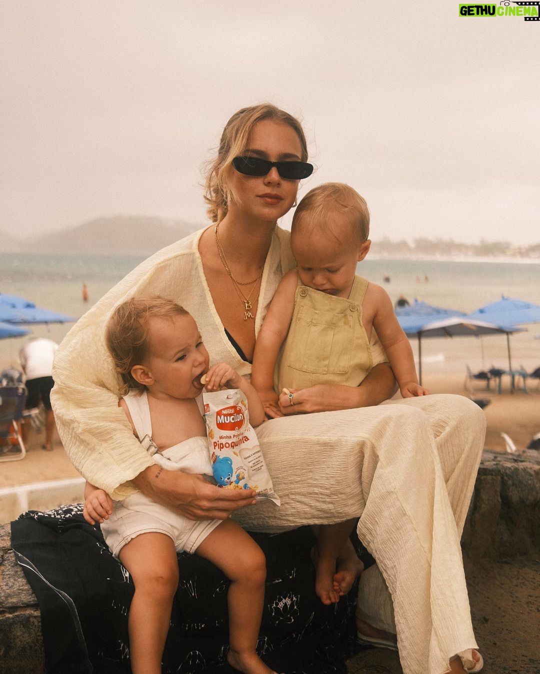 Isabella Scherer Instagram - Nosso companheiro de todas as horas: Mucilon Minha Primeira Pipoquinha ❤️ Sem adição de açúcares e sal, assada, integral, fonte de ferro e zinco e ainda dissolve na boca! O MINISTÉRIO DA SAÚDE INFORMA: APÓS OS 6 (SEIS) MESES DE IDADE, CONTINUE AMAMENTANDO SEU FILHO E OFEREÇA NOVOS ALIMENTOS *publicidade