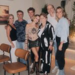Isabella Scherer Instagram - Algumas das pessoas que deixam meus anos mais legais ❤️ Comemoração no @zelattecafe e agora quero que vire bar à noite, pode ser @calaza @pietrobruno ?