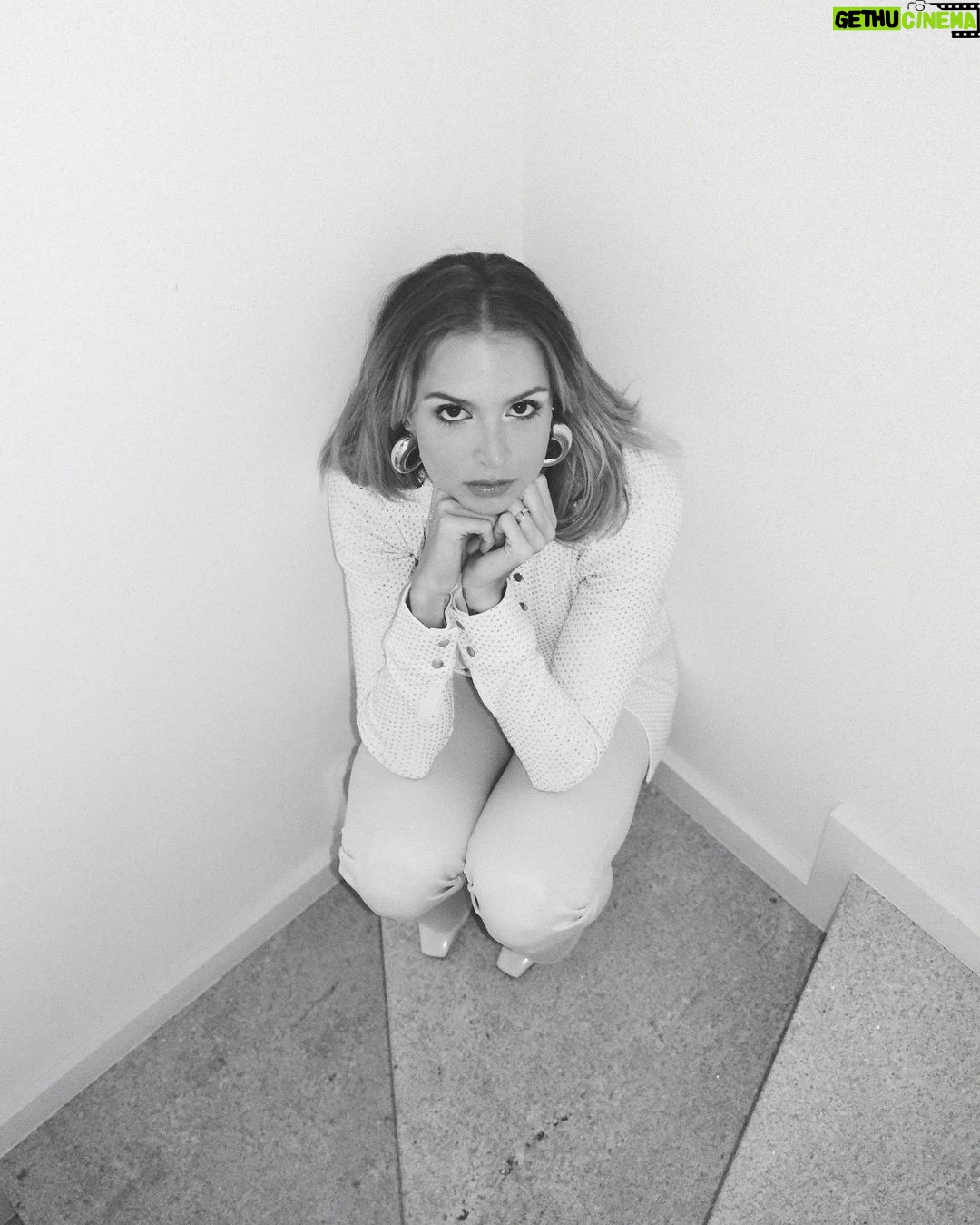 Isabella Scherer Instagram - The Pequenos te desejam um feliz 2024 ❤️ Obrigada pela companhia esse ano ❤️