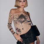 Isabella Scherer Instagram - look da mamãe pra fazer 28 anos 💫🪐🌙 gostaram?