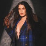Isabelle Kaif Instagram - boss mode : activated by kick ass blazer Photography @DabbooRatnani Assisted by @manishadratnani @dabbooratnanistudio Make up @makebygayettri Hair @nitutamang143 Styled by @anshikaav Assisted by @bhatia_tanisha Blazer @viangevintage Earrings @myrhabyrhea Rings @avior.jewels @iblamebeads Blazing