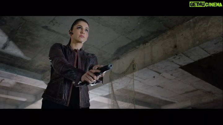 Isha Koppikar Instagram - Walk into a realm where the ordinary ends and welcome our intergalactic visitor👽 with the #AyalaanTeaser🛸✨ #AyalaanTeaserLaunch #AyalaanFromPongal #AyalaanFromSankranti #Ayalaan @sivakarthikeyan @theayalaan @arrahman @ravikumar_dir @kjr_studios @24amStudios @phantomfxstudio @bejoyarputharaj @gangaentertainments1 @suntv @rakulpreet @isha_konnects @sharadkelkar @yogibabu.official_ #Karunakaran @actor_balasaravanan #NiravShah @muthurajthangavel @livingstonruben @sundaram.viswanath @anbariv_action_director @soundarbairavi @gopiprasannaa @pallavi_85 @sync.cinema @rajakrishnan_mr @sonymusic_south @donechannel1 @gobeatroute