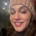 Isha Koppikar Instagram - Smoking hot 🤣☃️ #aboutlastnight #india #winters #cold