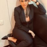 Isha Koppikar Instagram - Vanity dairies 🎬 #bts #vanity #shooting #movie