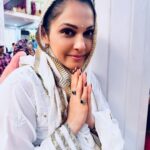 Isha Koppikar Instagram - Happy Guru Purab 🙏🏼
