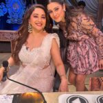 Isha Malviya Instagram – @madhuridixitnene @suniel.shetty 😍
kaisa laga aap sab ko mera dance?💃🏻🫶🏼
.
#dancedeewane #madhuridixit #sunilshetty #ishamalviya #ishafam
.
Outfit- @labelshivanikhullar
Styled by – @shivani_rainbowsalt & @neiljustchill
Heels- @regalshoes.in