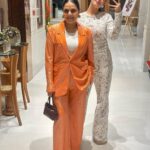 Isha Malviya Instagram - 🌎🙏🏻❤️ . #familynight #ishamalviya #majorthrowback #grateful . Thankyou for the lovely hospitality and generosity. @gomamumbai 📍 Radisson Mumbai Goregaon