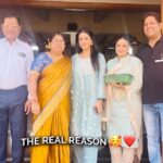 Isha Malviya Instagram - Fans aur parivar.. bigg boss mein Isha ko mil raha hai dher sara pyaar. The real reason of #IshaMalviya being a part of #BB17 for her family, friends and fans. ❤️ Keep supporting! ✨ #teamishamalviya Video edited by: @ashmaneditors @colorstv @officialjiocinema #biggboss17 #bb17 #colorstv #jiocinema #endemolshine #ishamalviya