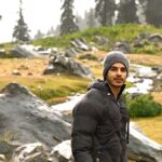 Ishaan Khattar Instagram - Damn near died doing this trek 💀 13+ hours of sketchy climbing and hiking to and fro. But good things don’t come easy as life reiterates every so often! जन्नत-ए-कश्मीर 🏔️ Tulian Lake, 16.09.23