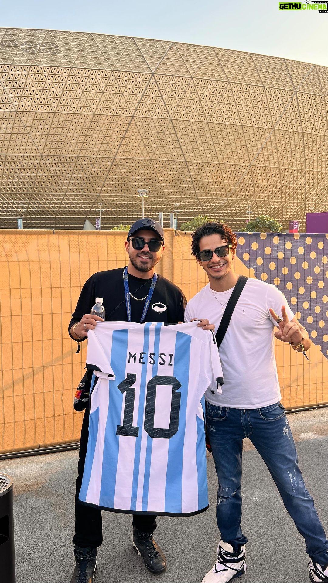 Ishaan Khattar Instagram - Greatest night. Perhaps the greatest World Cup final in sporting history. Canβt even believe what weβve just witnessed π₯π₯π₯π₯π₯π₯π₯π₯ @fifa @byjus_app @divyagokulnath thank you for the memories!!! #fifa #worldcup #messi #vamosargentina