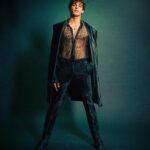 Ishaan Khattar Instagram - Does this make me Slytherin? @pashamalwani @ojasrajani @nalsferns @pat_patrick001 @_psudo_ @aishwaryan93 @rohitgandhirahulkhanna @misho_designs @heelandbucklelondon