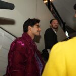 Ishaan Khattar Instagram – What a joyyyyy to be hosted for the NBA playoffs at Brooklyn’s homecourt!! 

WHAT a THRILLING game 😅 great effort by the @brooklynnets and a glorious sweep by the @celtics 🙌🏼🔥

@nba @nbaindia @nbastyle_in #ballislife 💥💥💥 Barclays Center