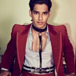 Ishaan Khattar Instagram – 𝔇𝔬𝔫’𝔱 𝔶𝔬𝔲 𝔢𝔳𝔢𝔯 𝔱𝔞𝔪𝔢 𝔶𝔬𝔲𝔯 𝔡𝔢𝔪𝔬𝔫𝔰 
𝔟𝔲𝔱 𝔞𝔩𝔴𝔞𝔶𝔰 𝔨𝔢𝔢𝔭 ‘𝔢𝔪 𝔬𝔫 𝔞 𝔩𝔢𝔞𝔰𝔥
 

@mansworldindia 
Photographer: The house of Pixels @thehouseofpixels
Art Director : Tanvi Shah @tanvi_joel 
Fashion Editor: Neelangana Vasudeva @neelangana
Makeup by Nalini Ferns @nalsferns
Hair by  Pratik Gaikwad @pat_patrick001
Business Manager: Aishwarya Narayanmoorthy @aishwaryan93
Wardrobe by Gucci @gucci