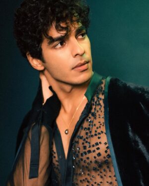 Ishaan Khattar Instagram - Does this make me Slytherin? 

@pashamalwani @ojasrajani @nalsferns @pat_patrick001 @_psudo_ @aishwaryan93 @rohitgandhirahulkhanna @misho_designs @heelandbucklelondon