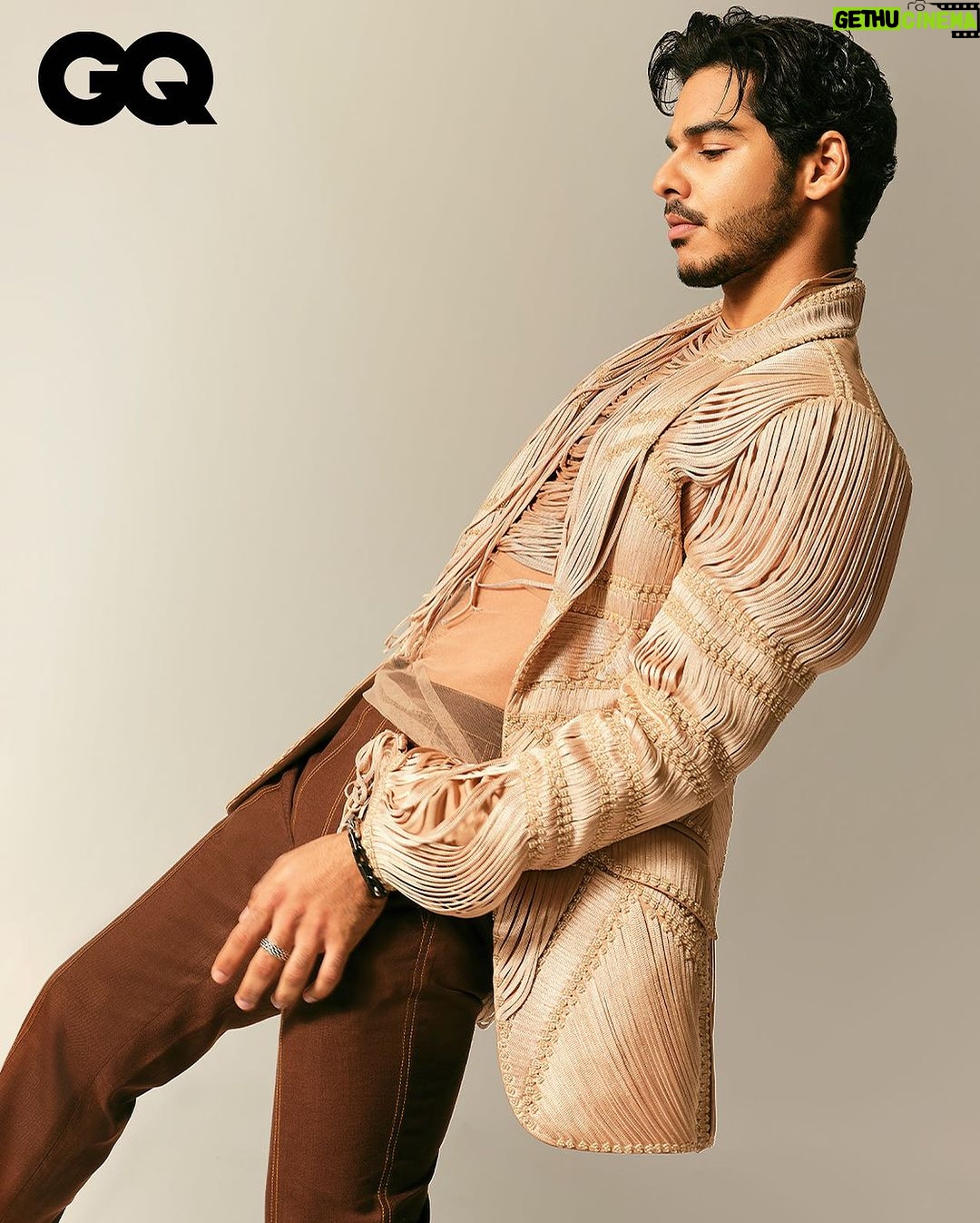 Ishaan Khattar Instagram - Leaning on love //